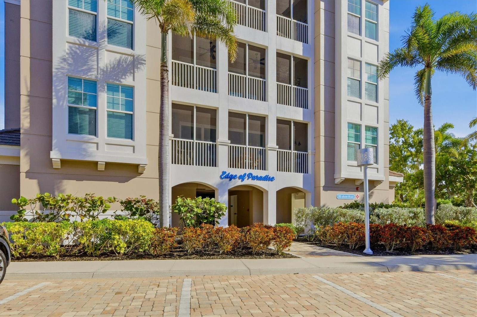 395 Aruba Circle, FL