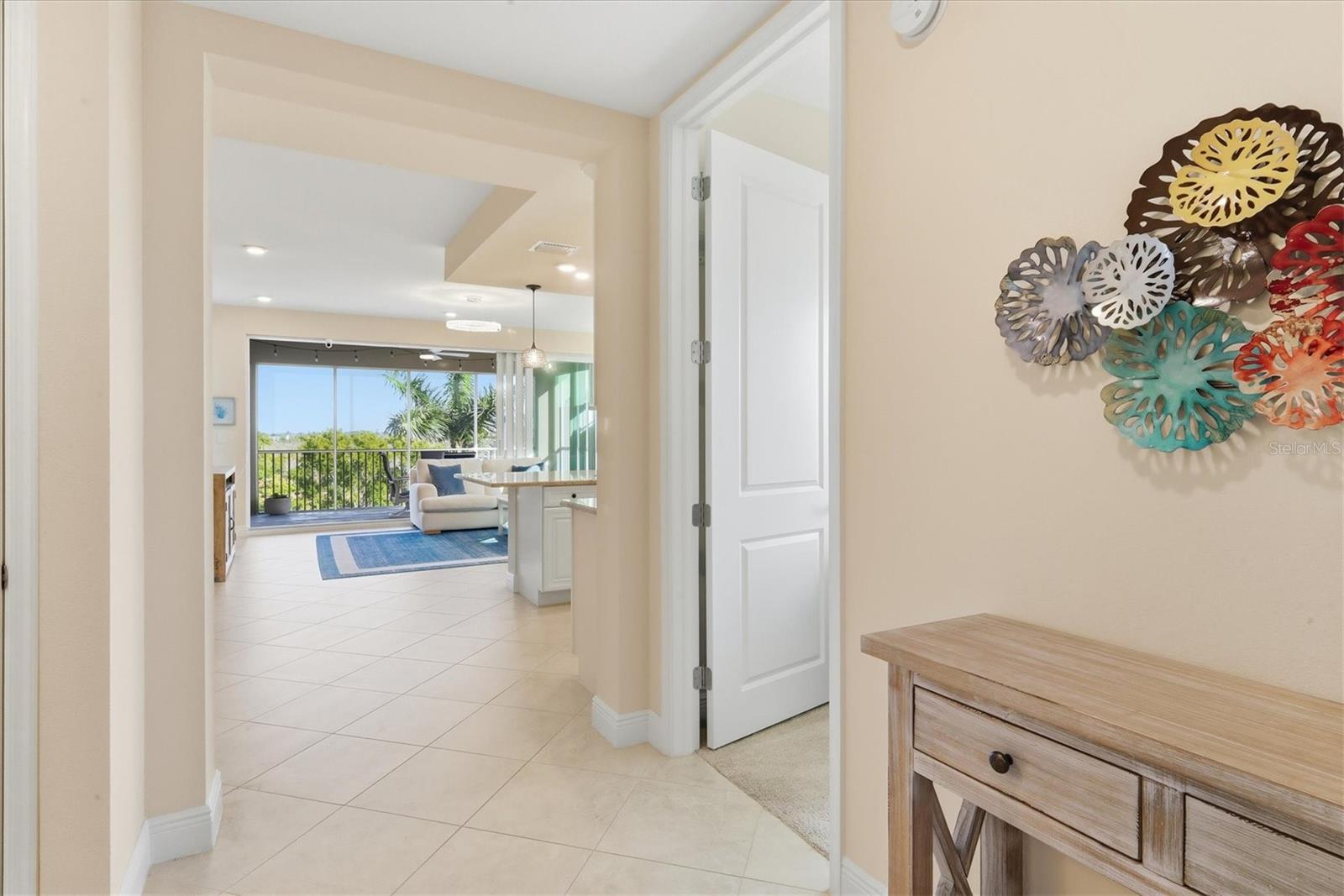 395 Aruba Circle, FL
