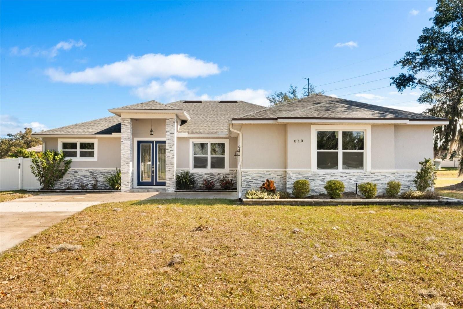 840 Oaks Shores Road, FL