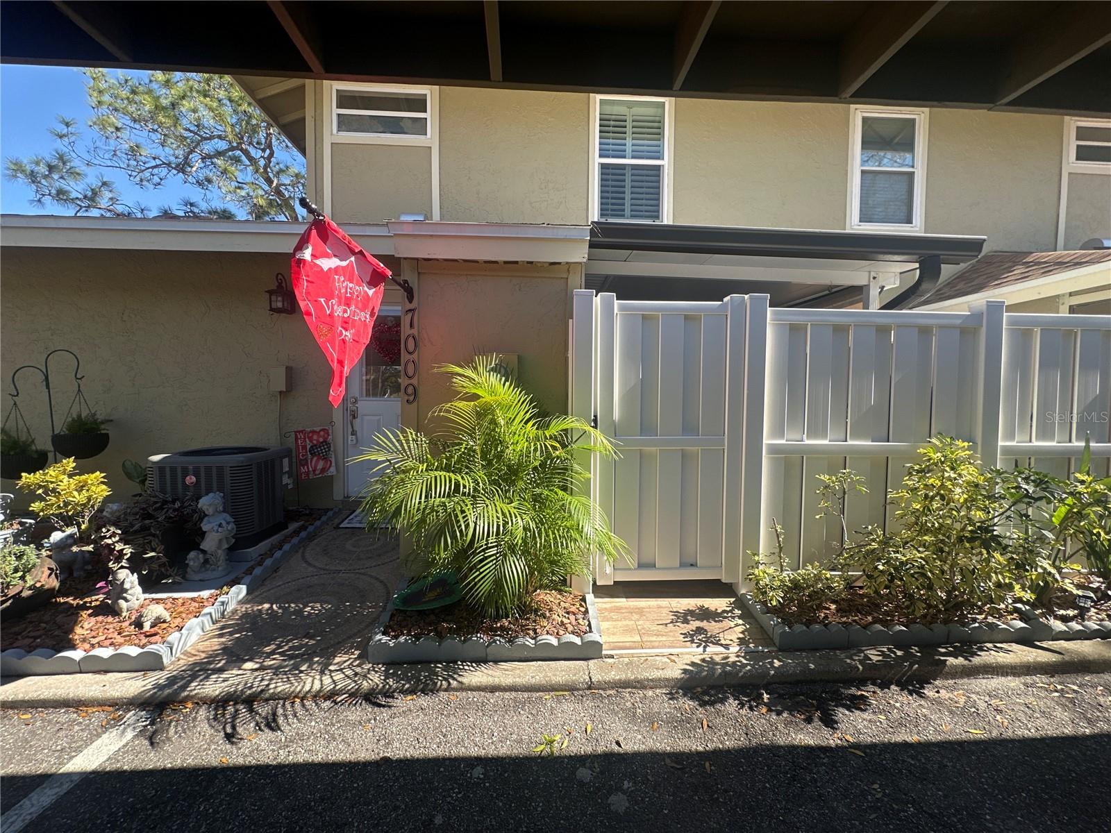 7009 Salinas Court, FL