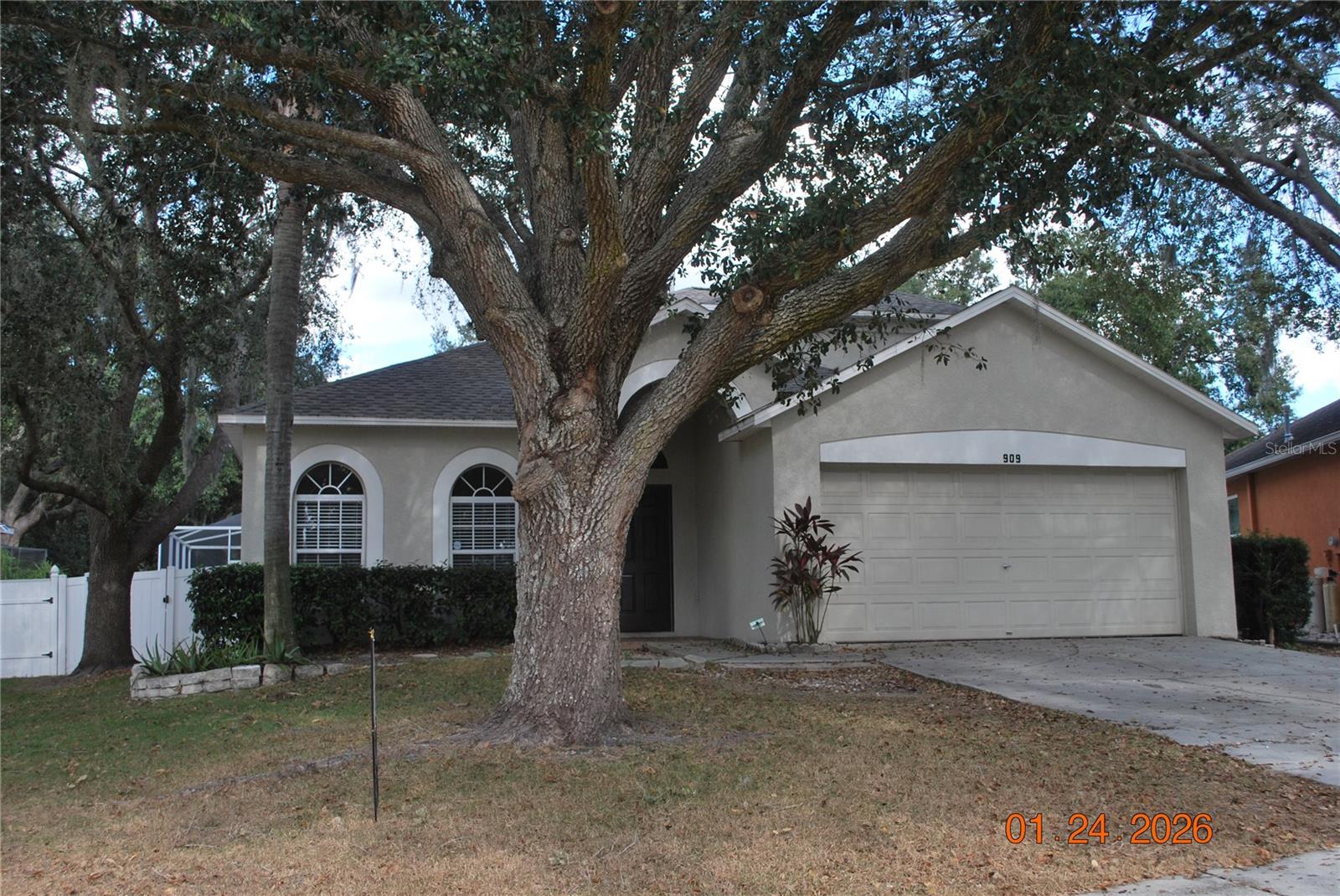 909 Grand Canyon Drive, FL