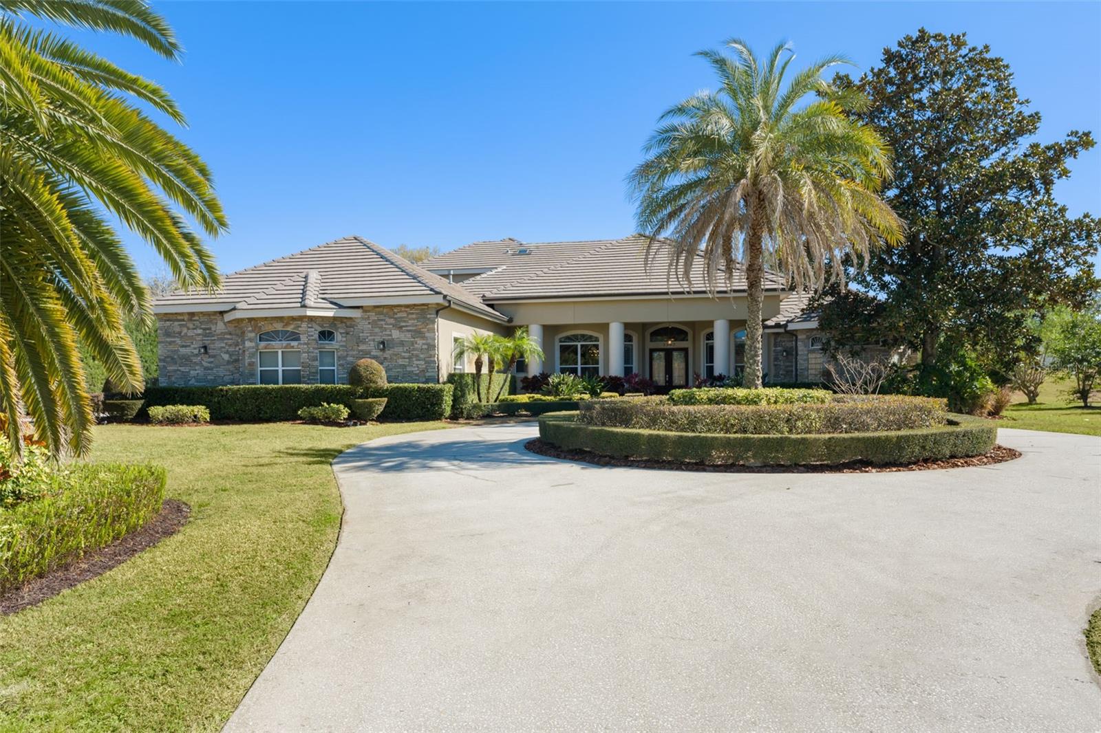3013 Seigneury Dr, FL