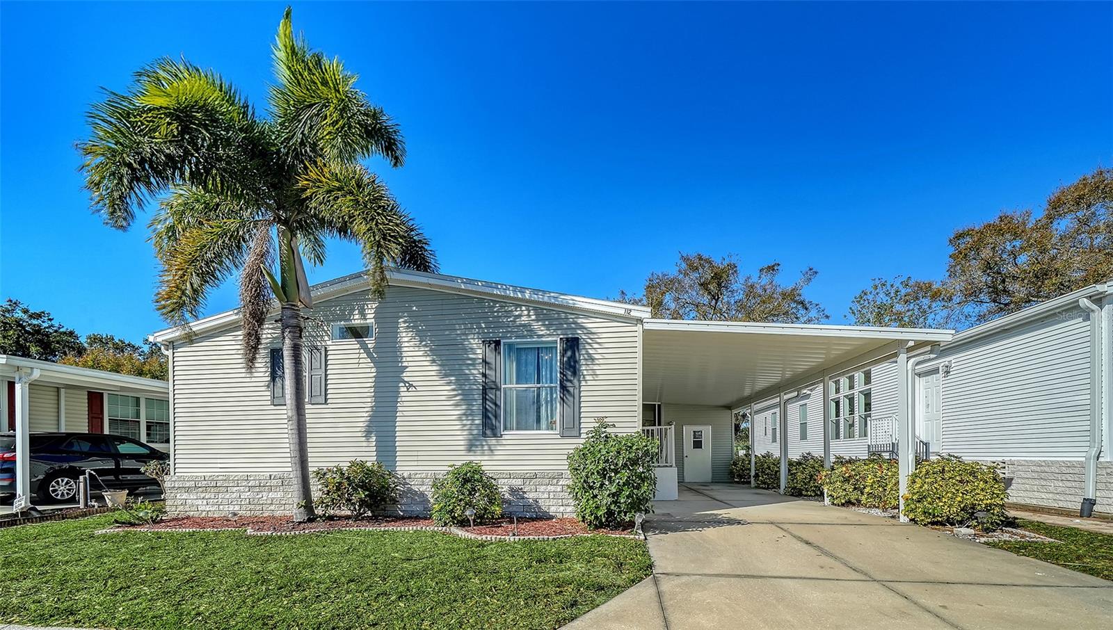 112 Oakwood Blvd W, FL