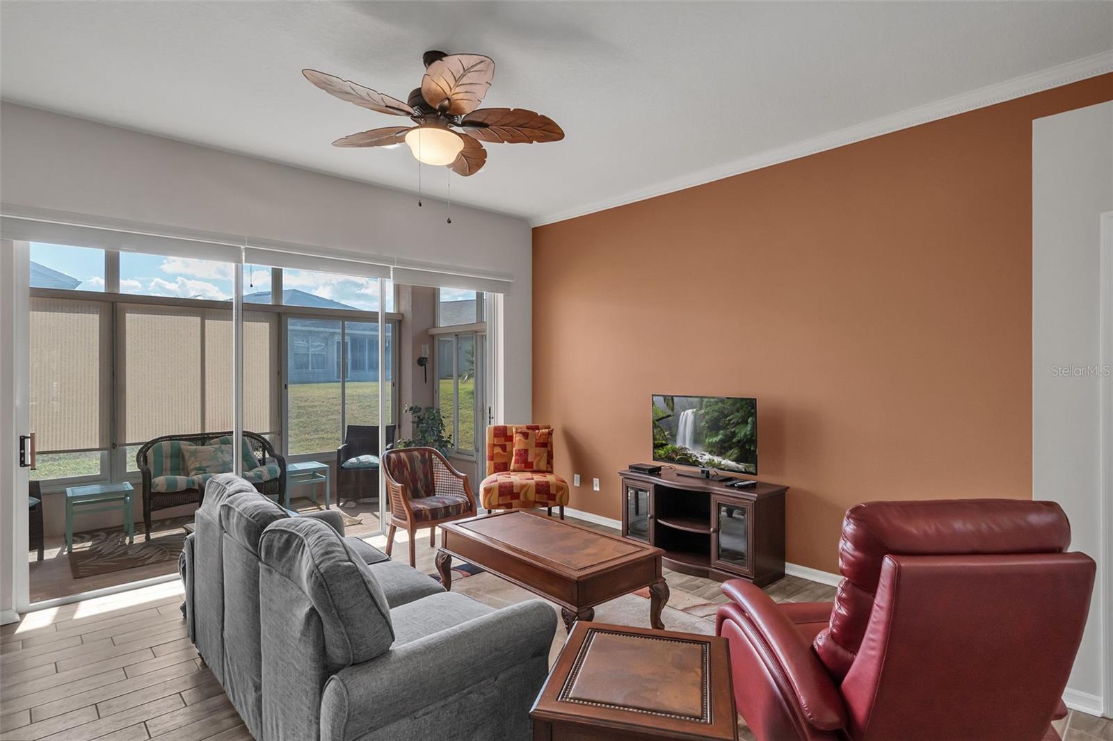 213 High Vista Dr, FL