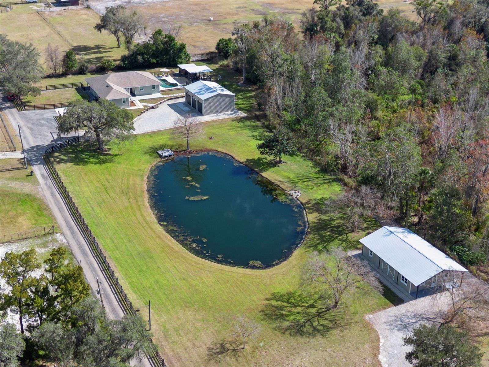 323 Mclain Ln, FL