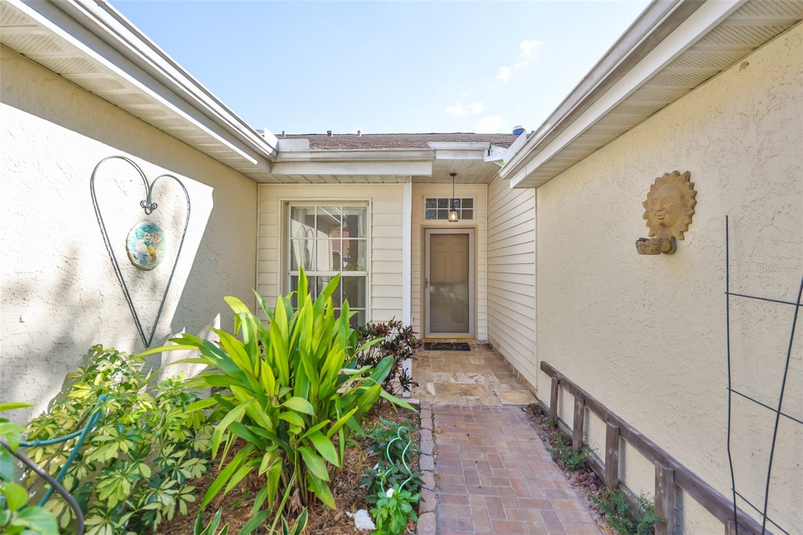 2505 New Haven Circle, FL