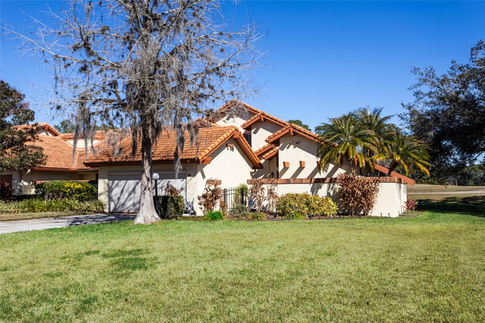 39 Village Circle, FL