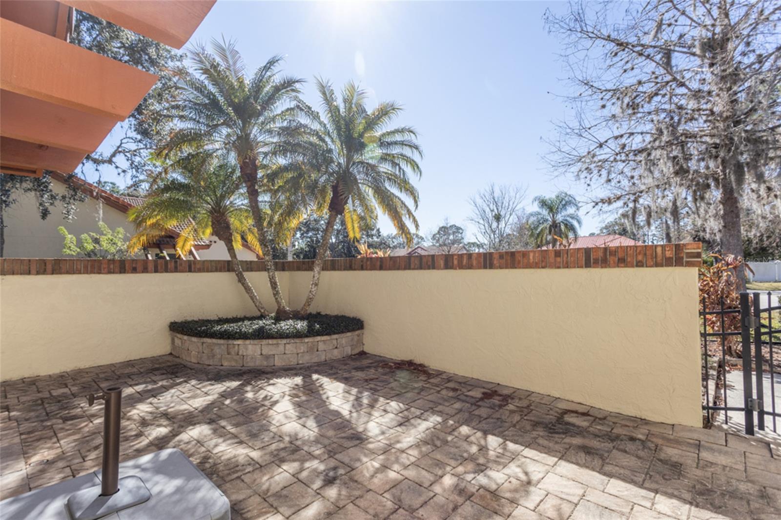 39 Village Circle, FL