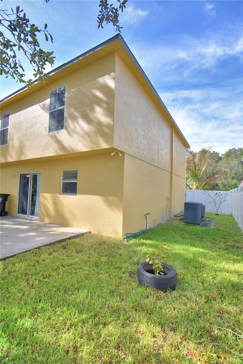 1832 Alambra Circle, FL
