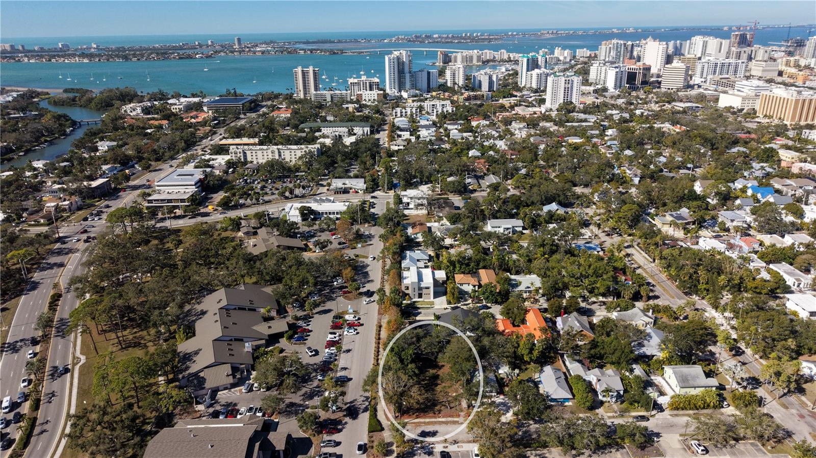 654 Lafayette Court, FL
