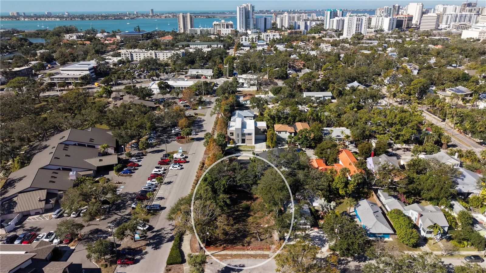 654 Lafayette Court, FL