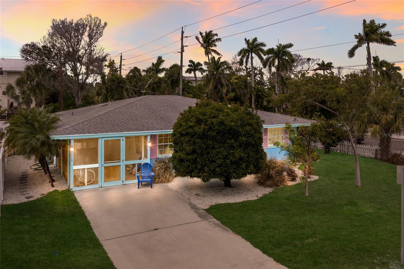 120 Maple Ave, FL