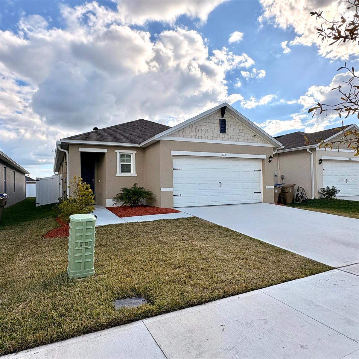 1824 Echo Valley St, FL