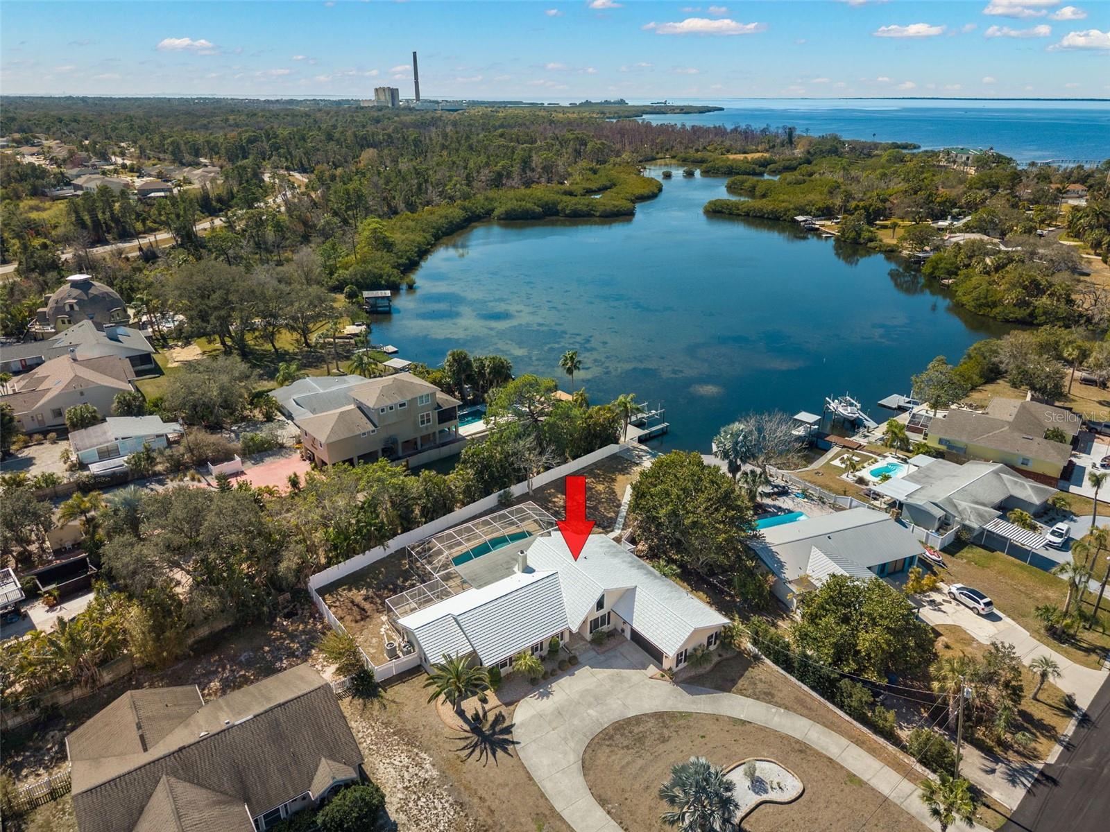 2138 Bayou Dr, FL