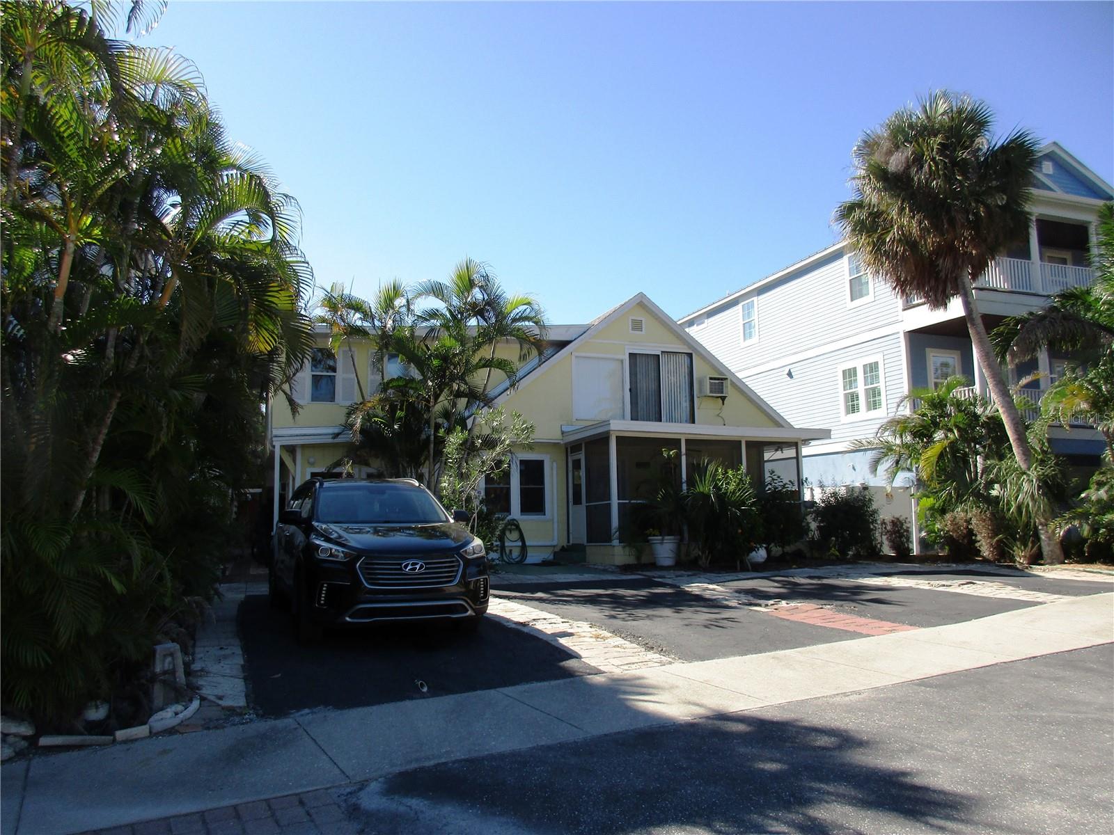 618 Avenida De Mayo, FL