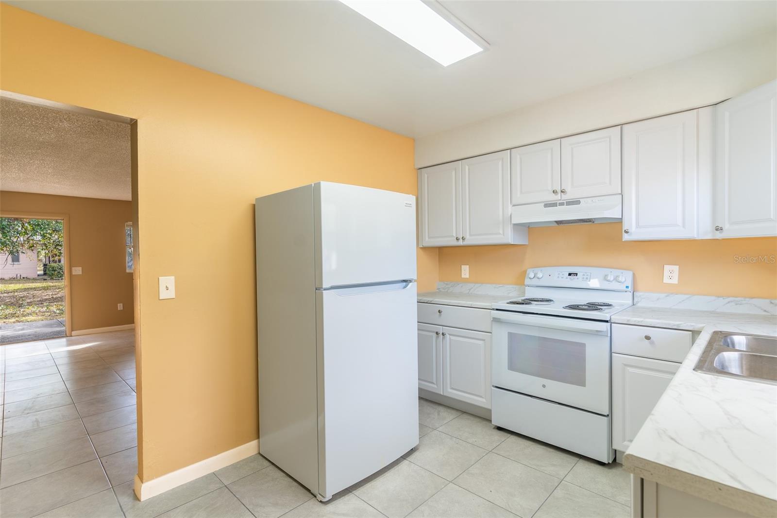 140 Avenue W, FL