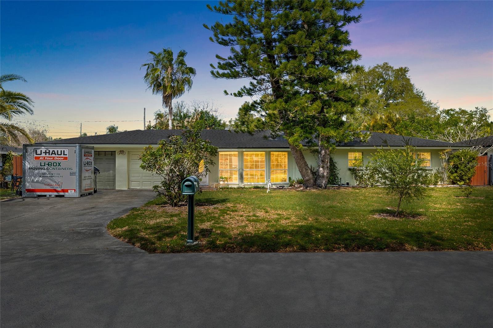 1806 Beverly Circle, FL