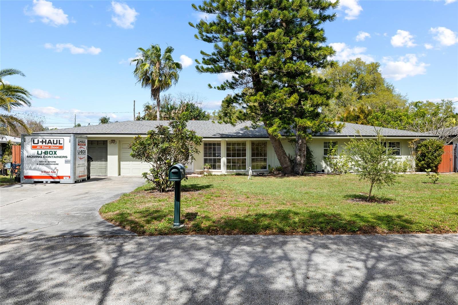 1806 Beverly Circle, FL