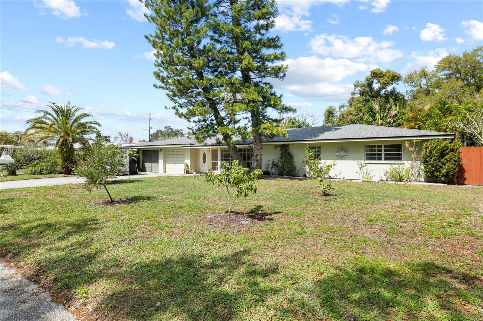 1806 Beverly Circle, FL
