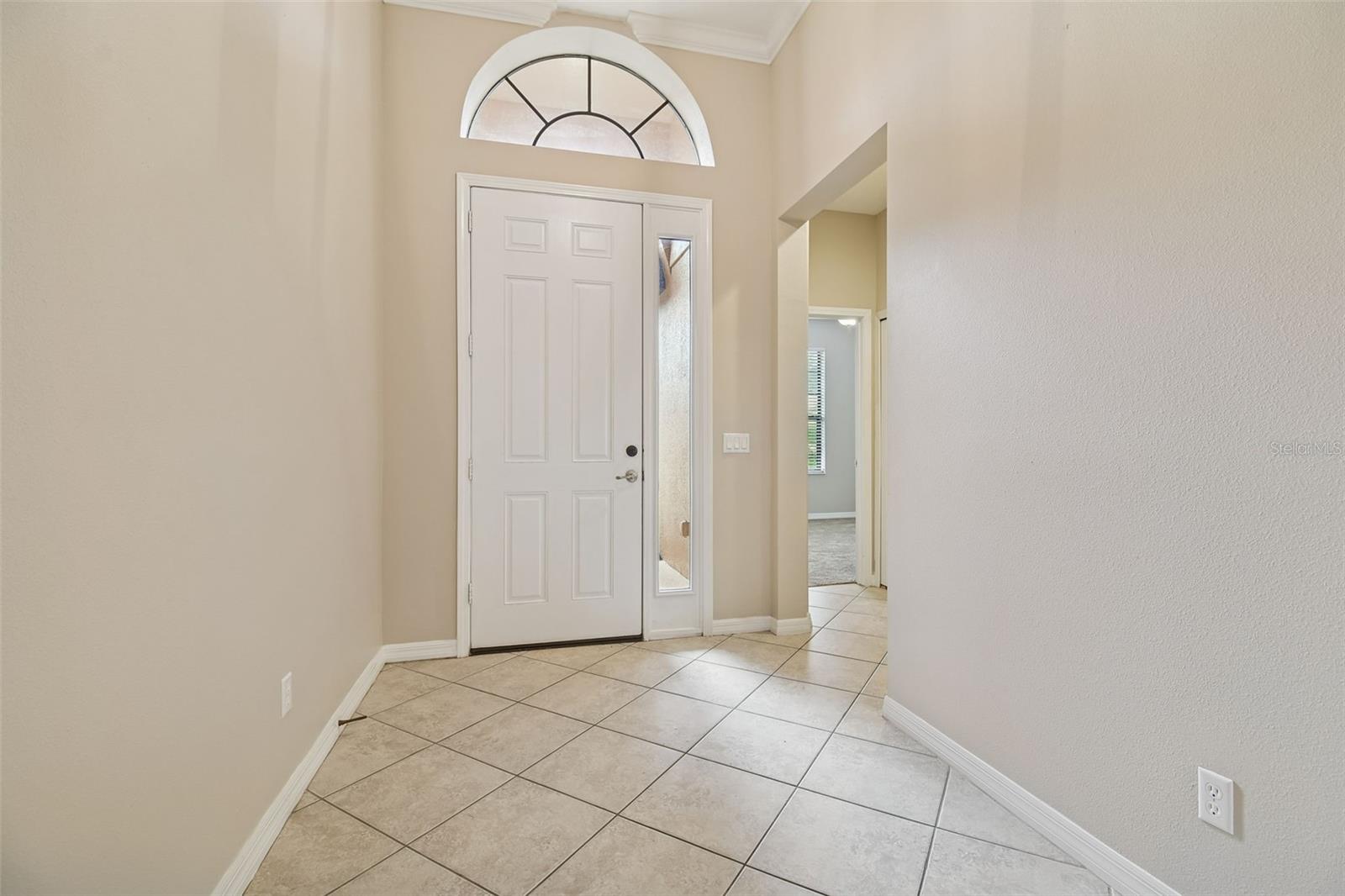 127 Silver Falls Drive, FL
