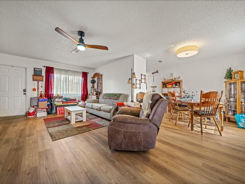 543 Silver Course Court, FL