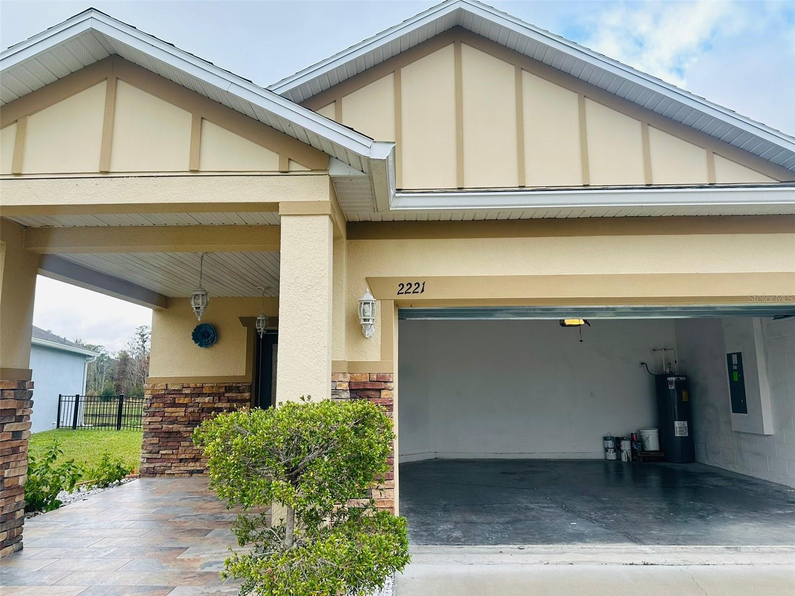 2221 Canyon Breeze Avenue, FL