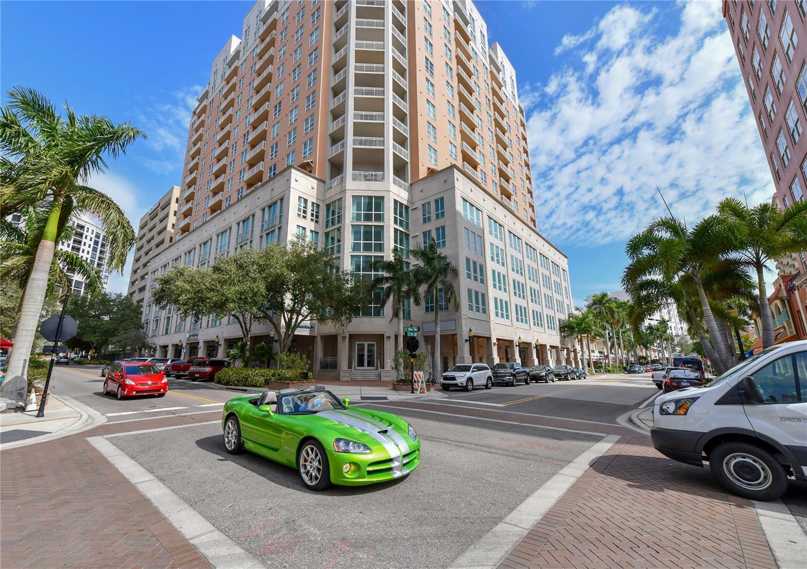 1350 Main Street, FL