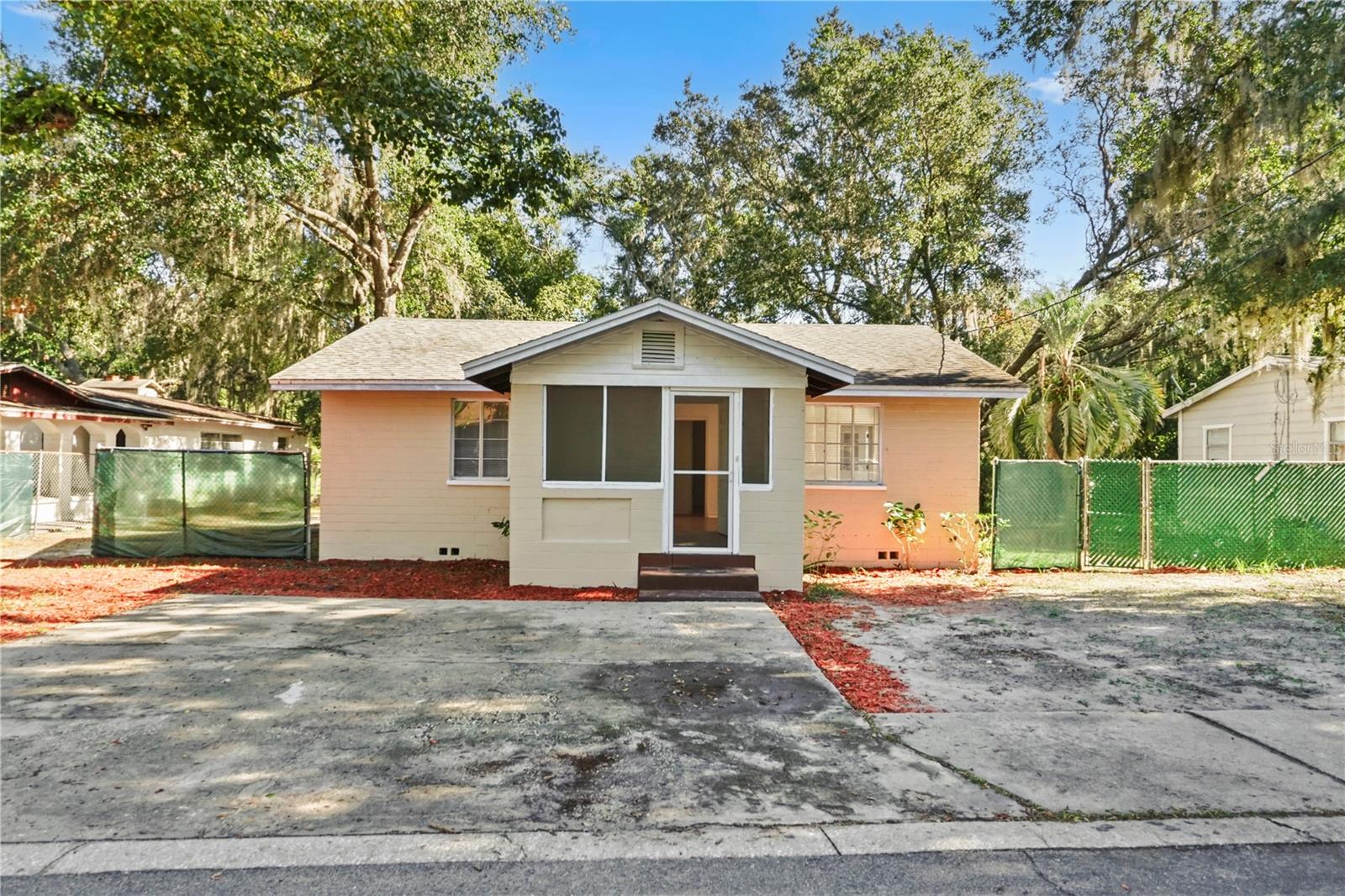 1730 N Orange St, FL