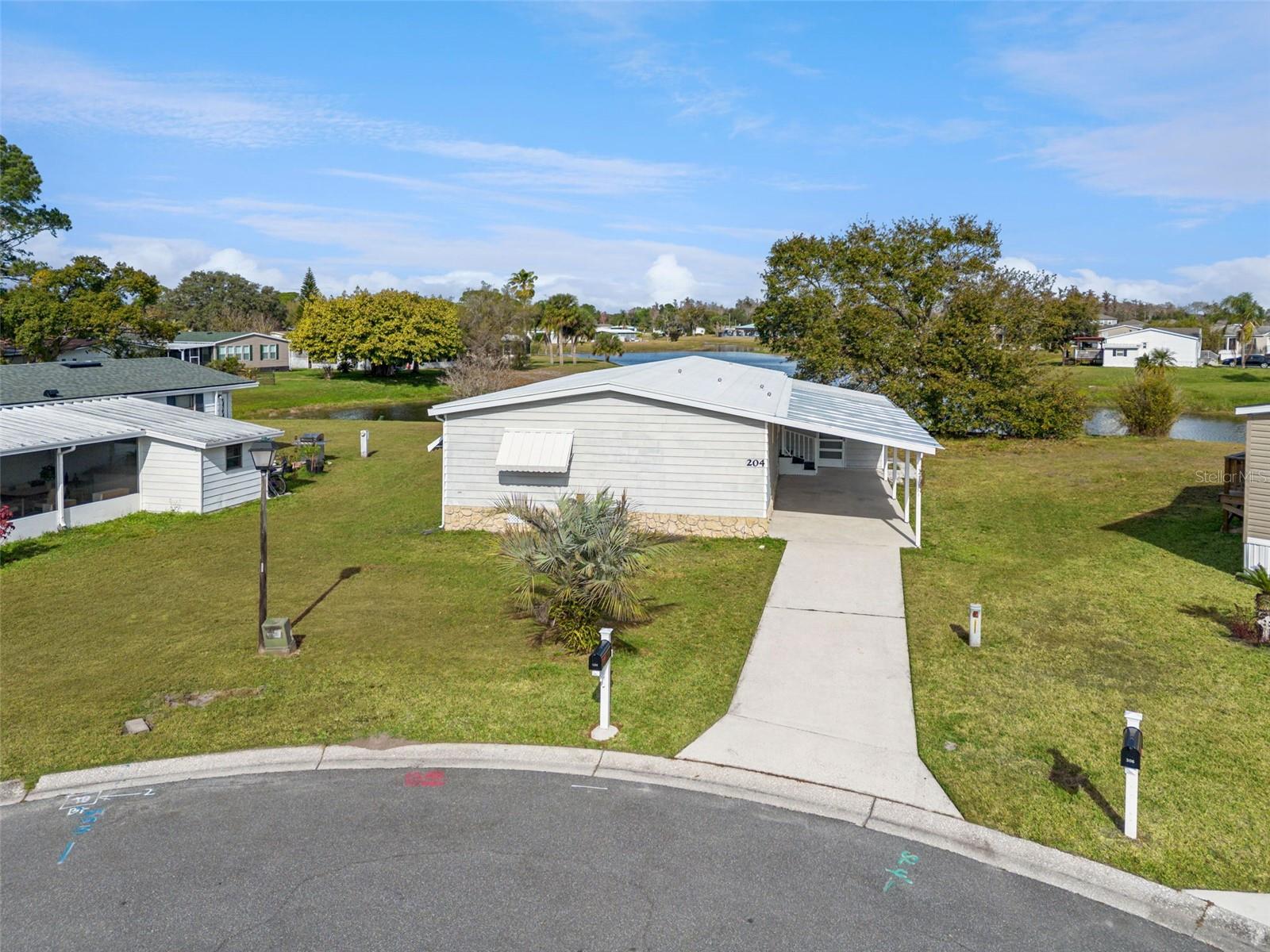 204 Bay Ct, FL