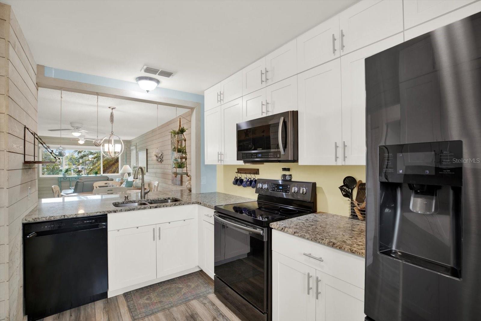 4909 Gulf Drive, FL