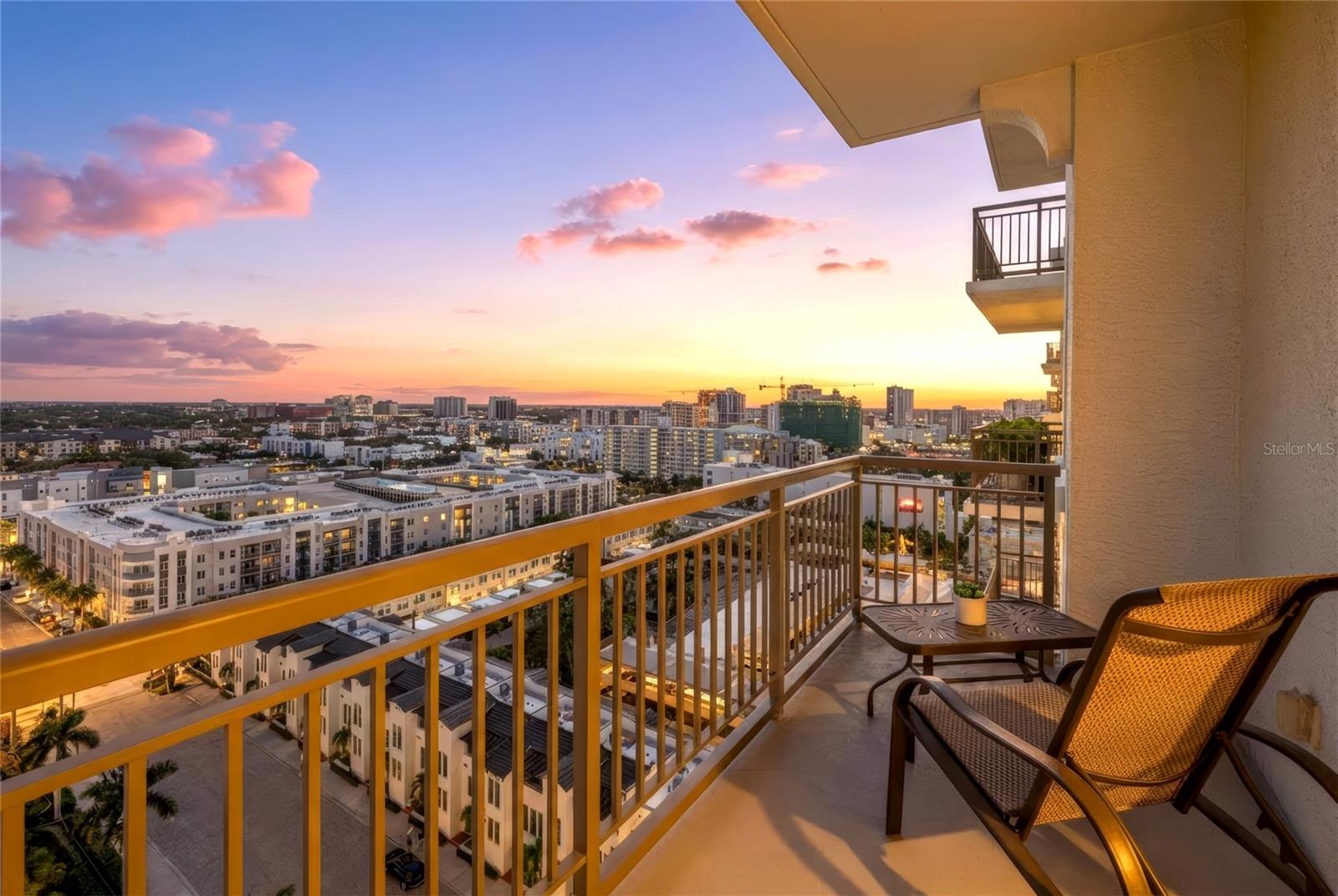 800 N Tamiami Trl #1512, FL