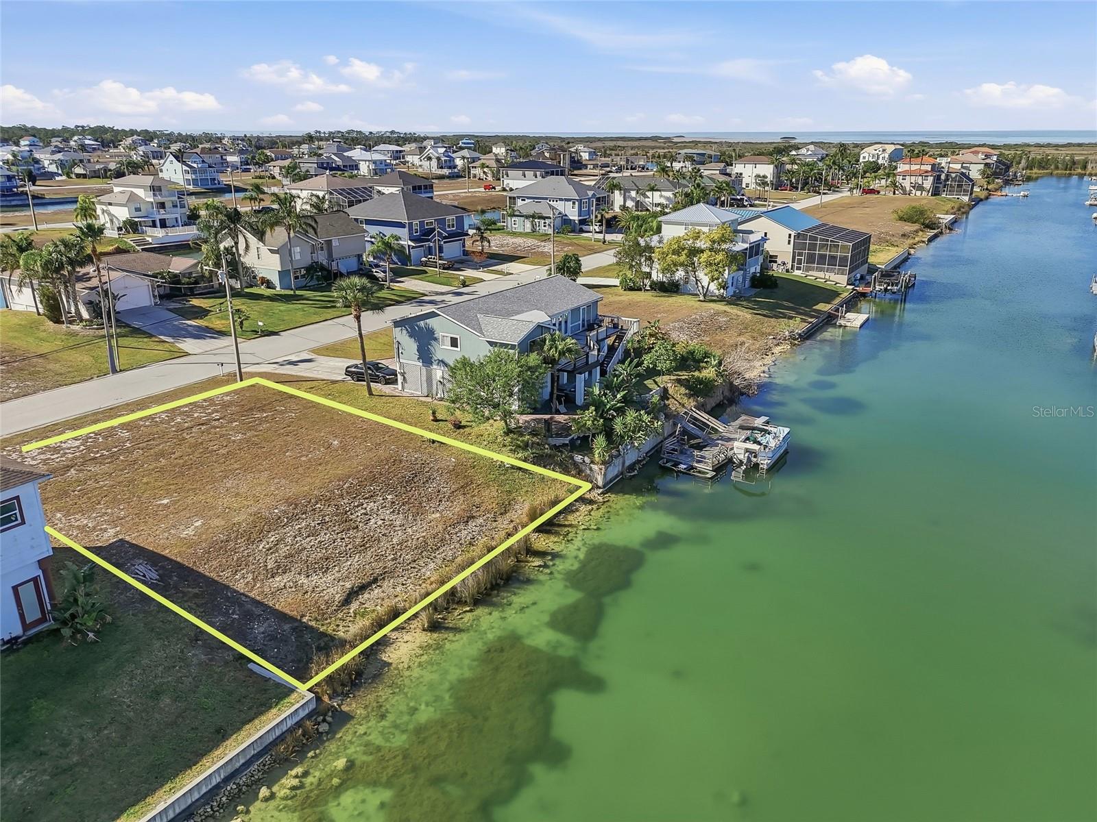 4017 Bluefish Dr, FL