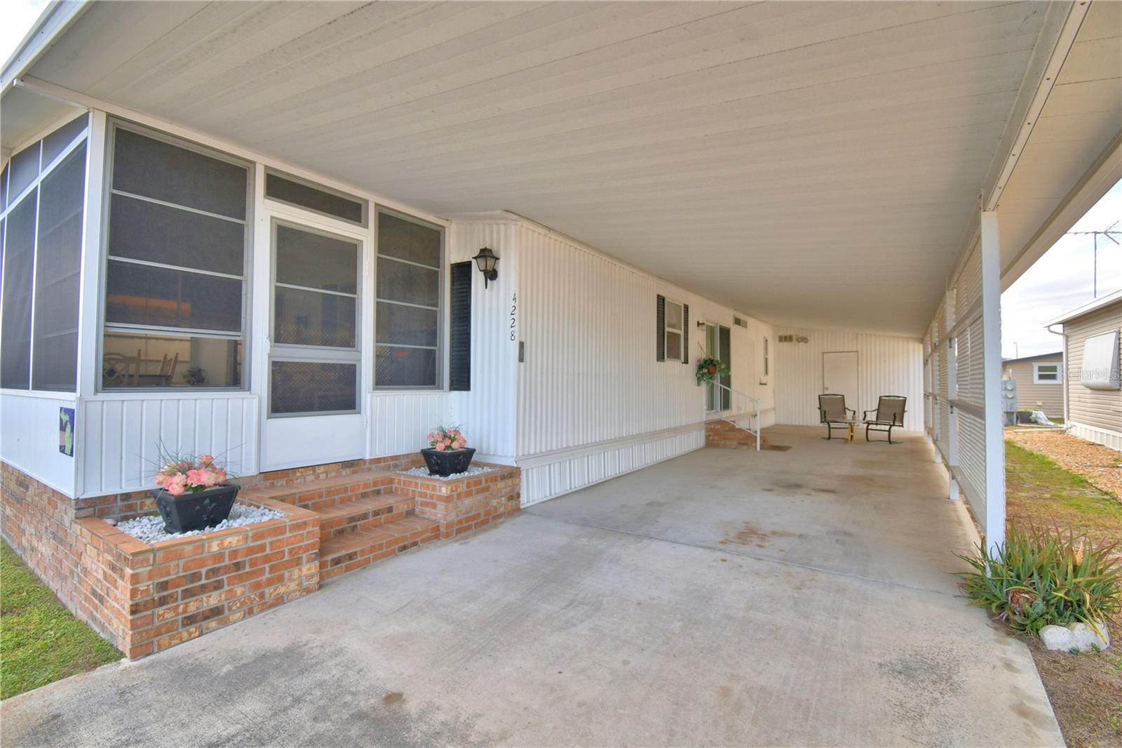 4228 Cedarwood Street, FL