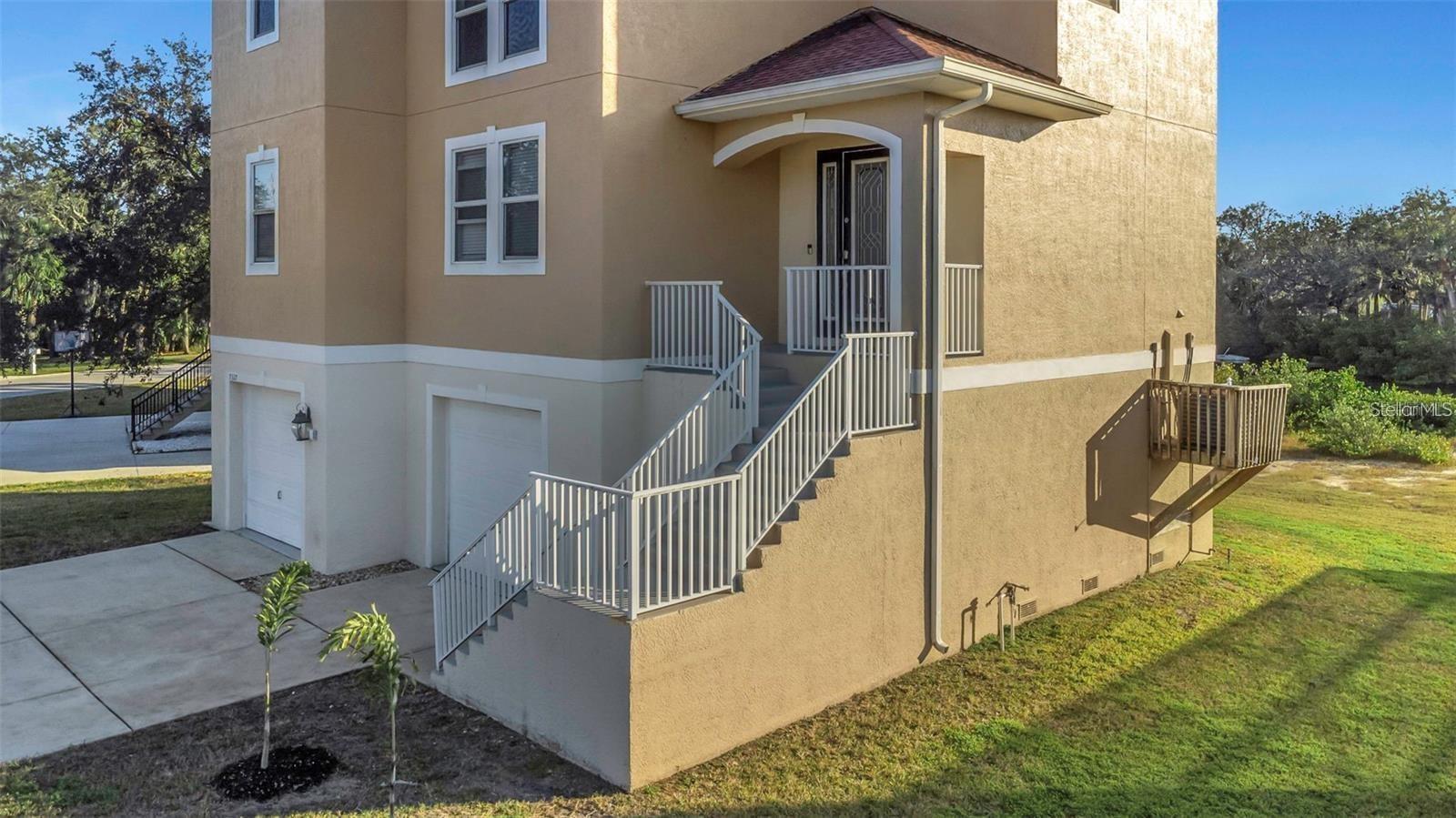7327 Brightwaters Court, FL