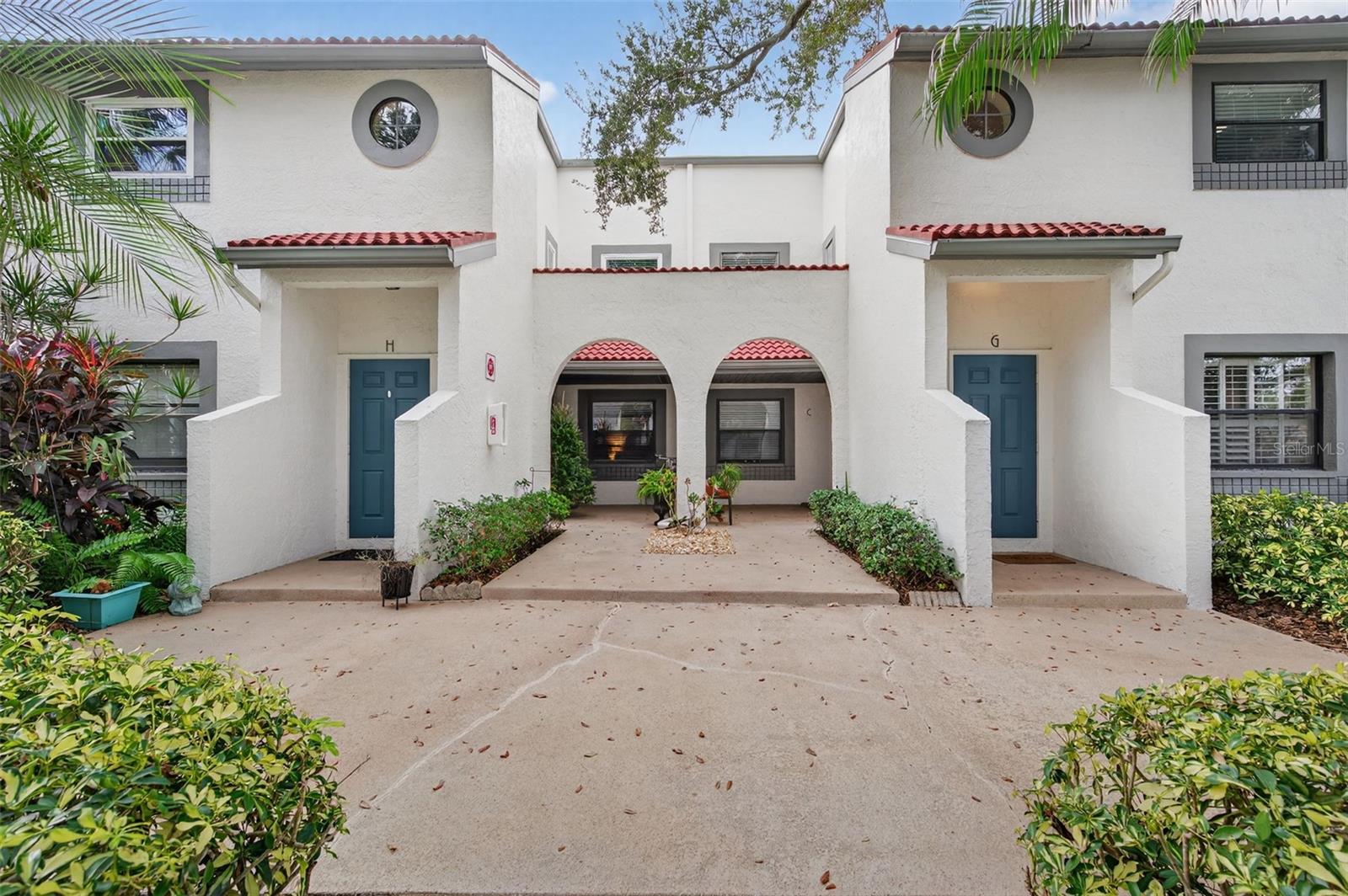 484 Santa Cruz Place, FL