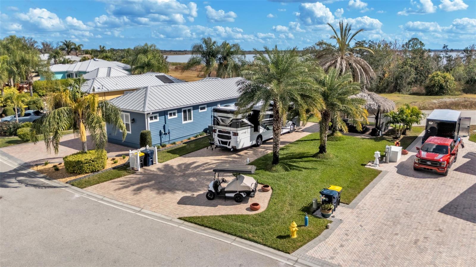 3268 Fish Hawk Dr, FL