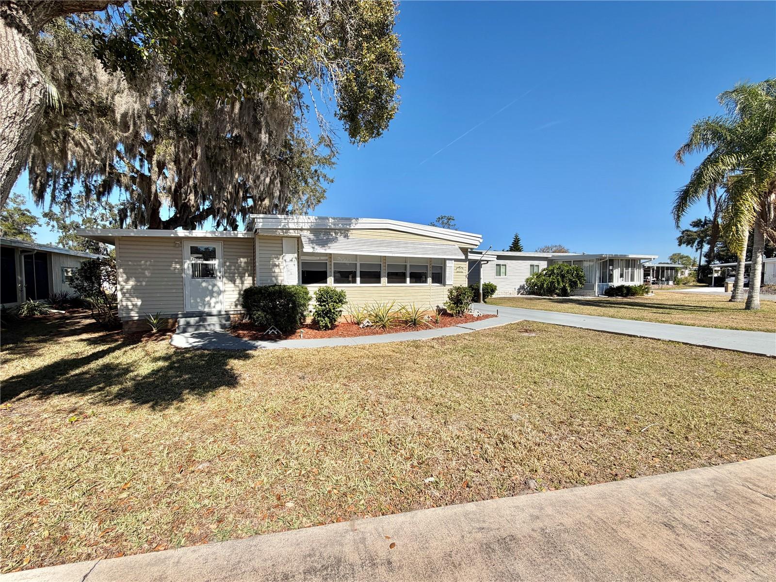 103 Tamarisk Way, FL