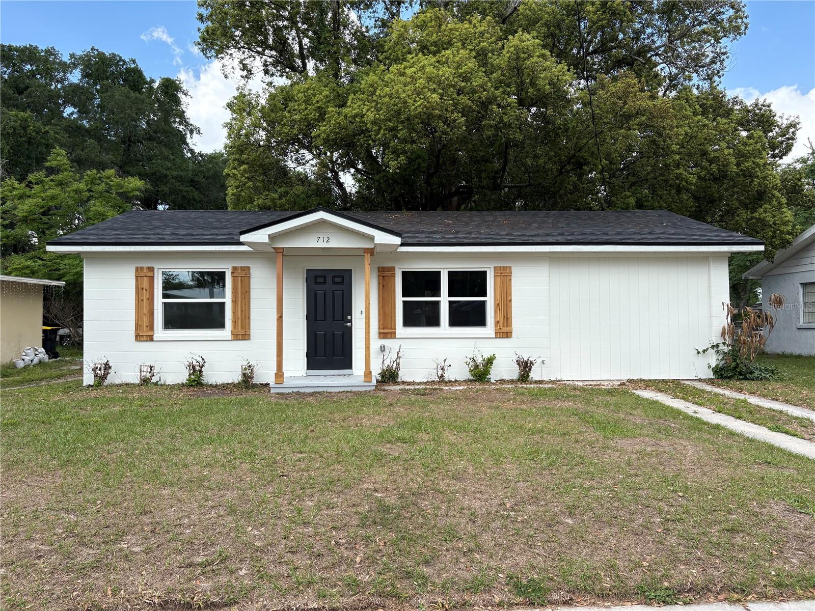 712 Pilaklakaha Ave, FL