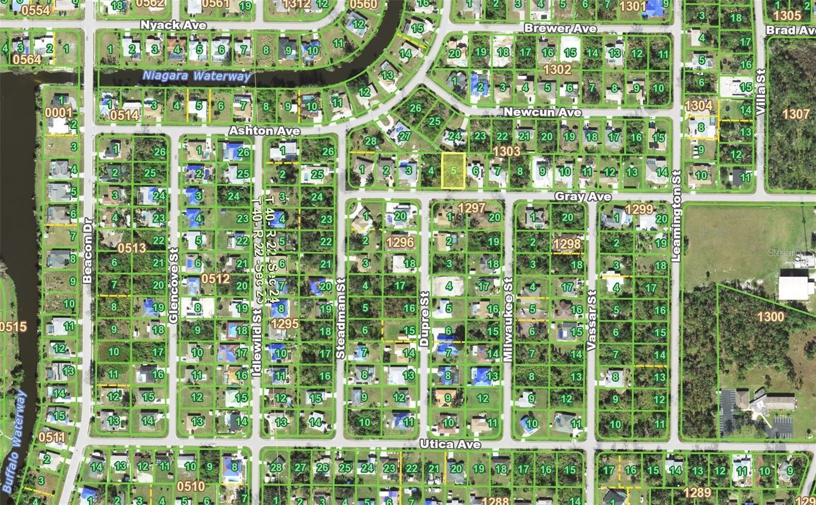 23072 Gray Avenue, FL