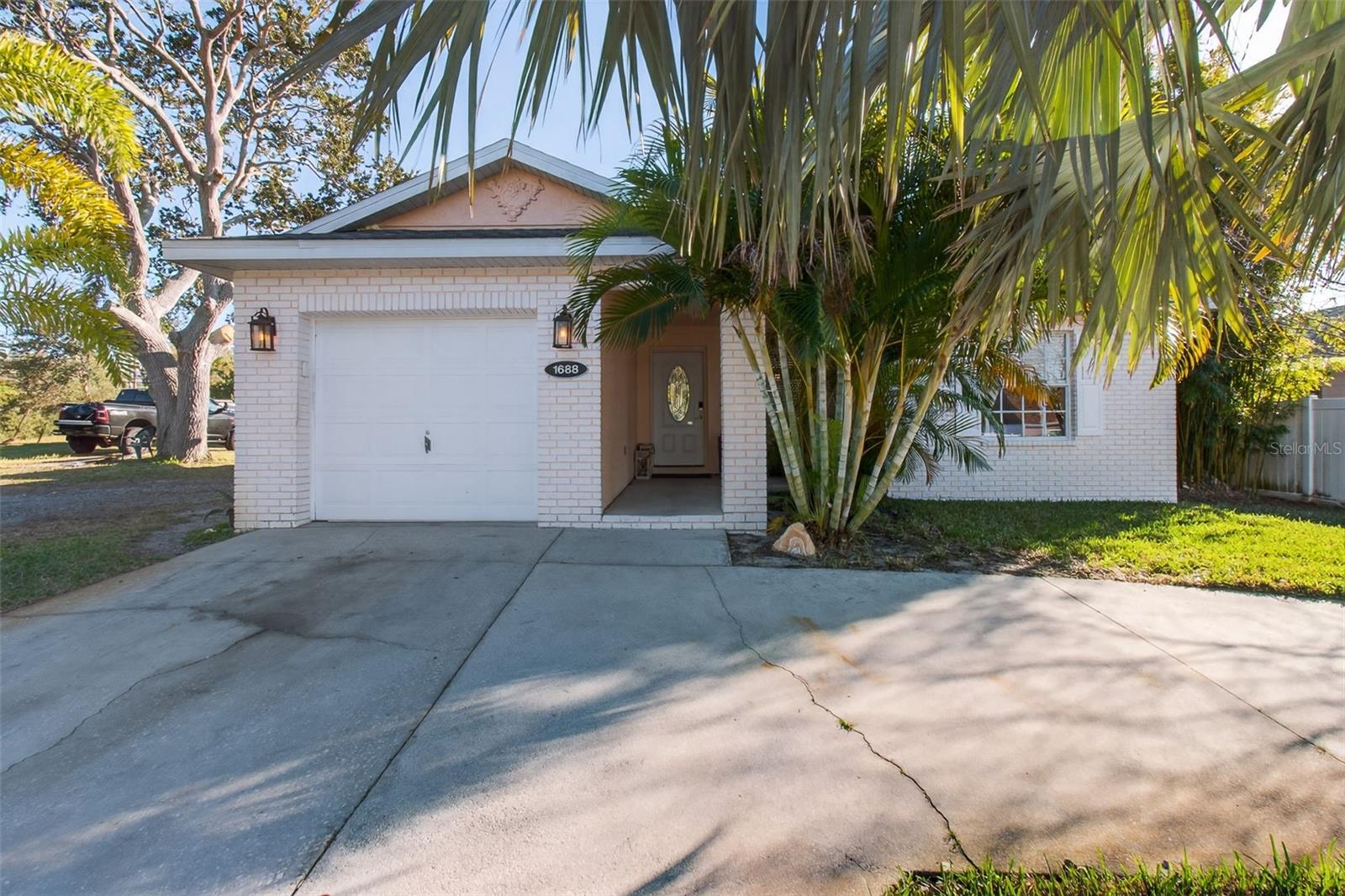 1688 Taylor Lake Circle, FL
