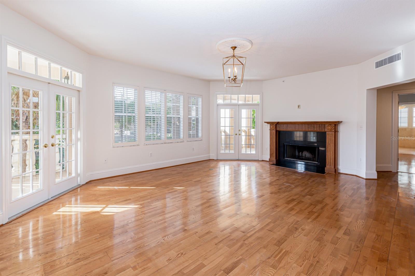 147 Interlachen Avenue, FL