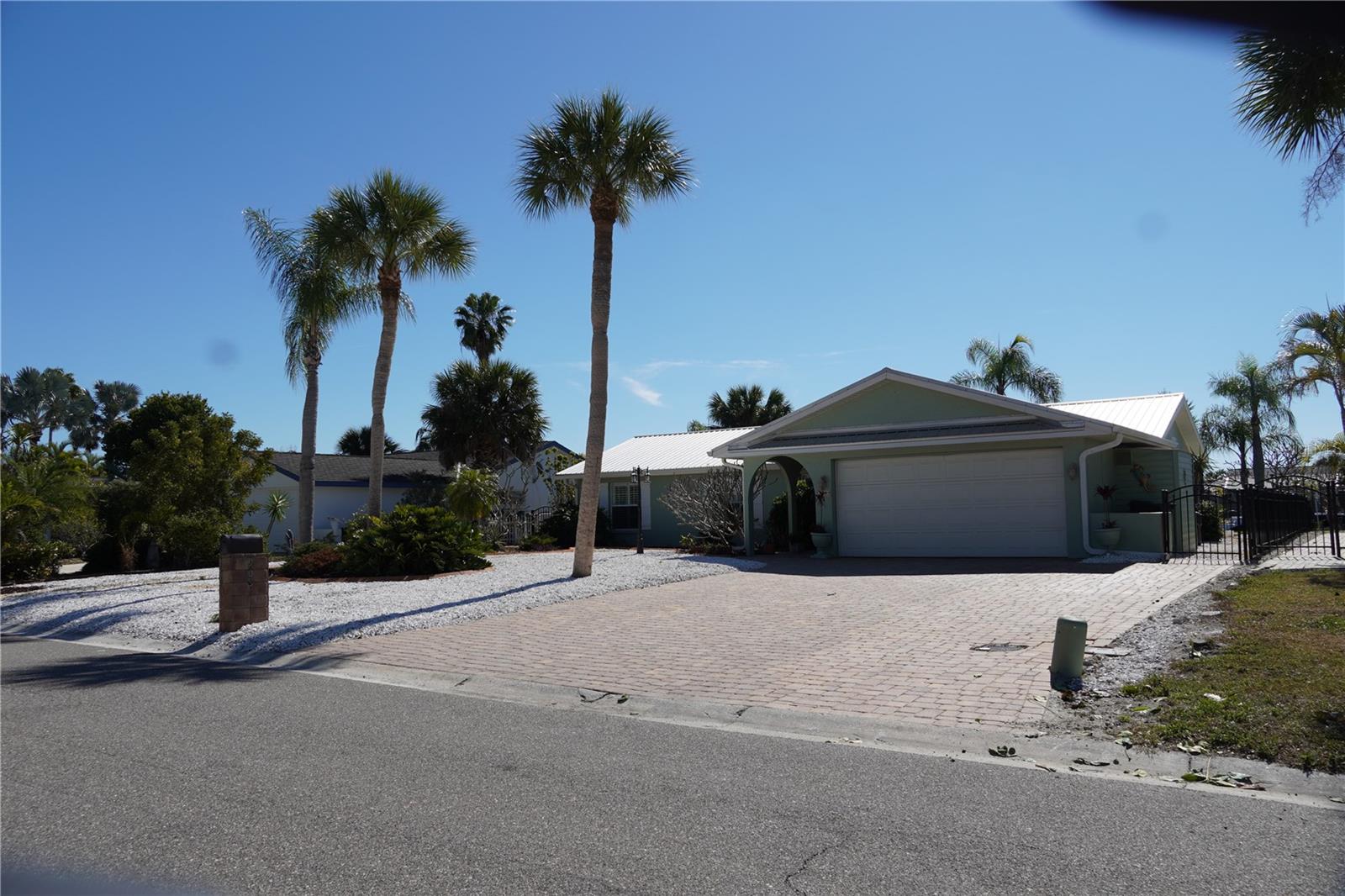908 Sago Palm Way, FL