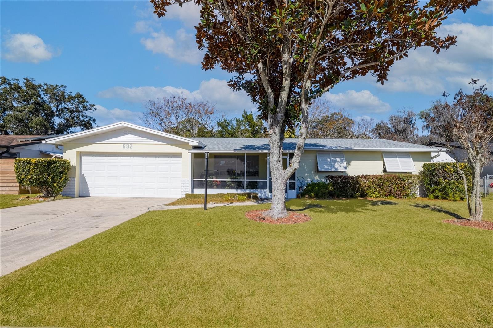 692 Gaslight Drive, FL