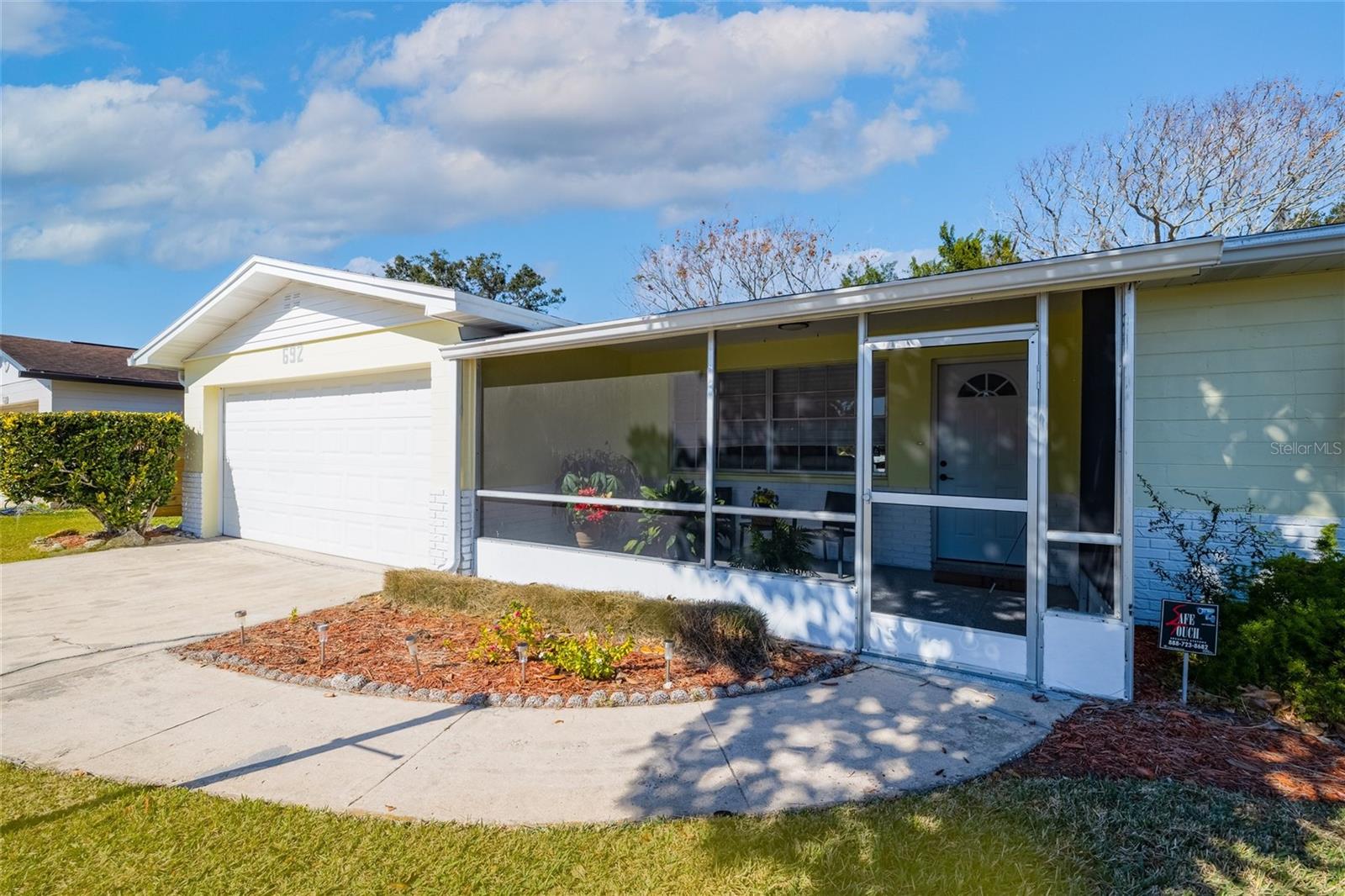 692 Gaslight Drive, FL