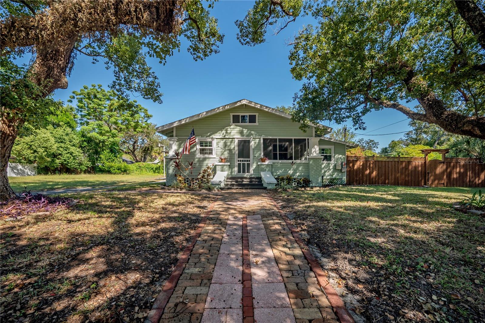 1404 Cayuga Street, FL