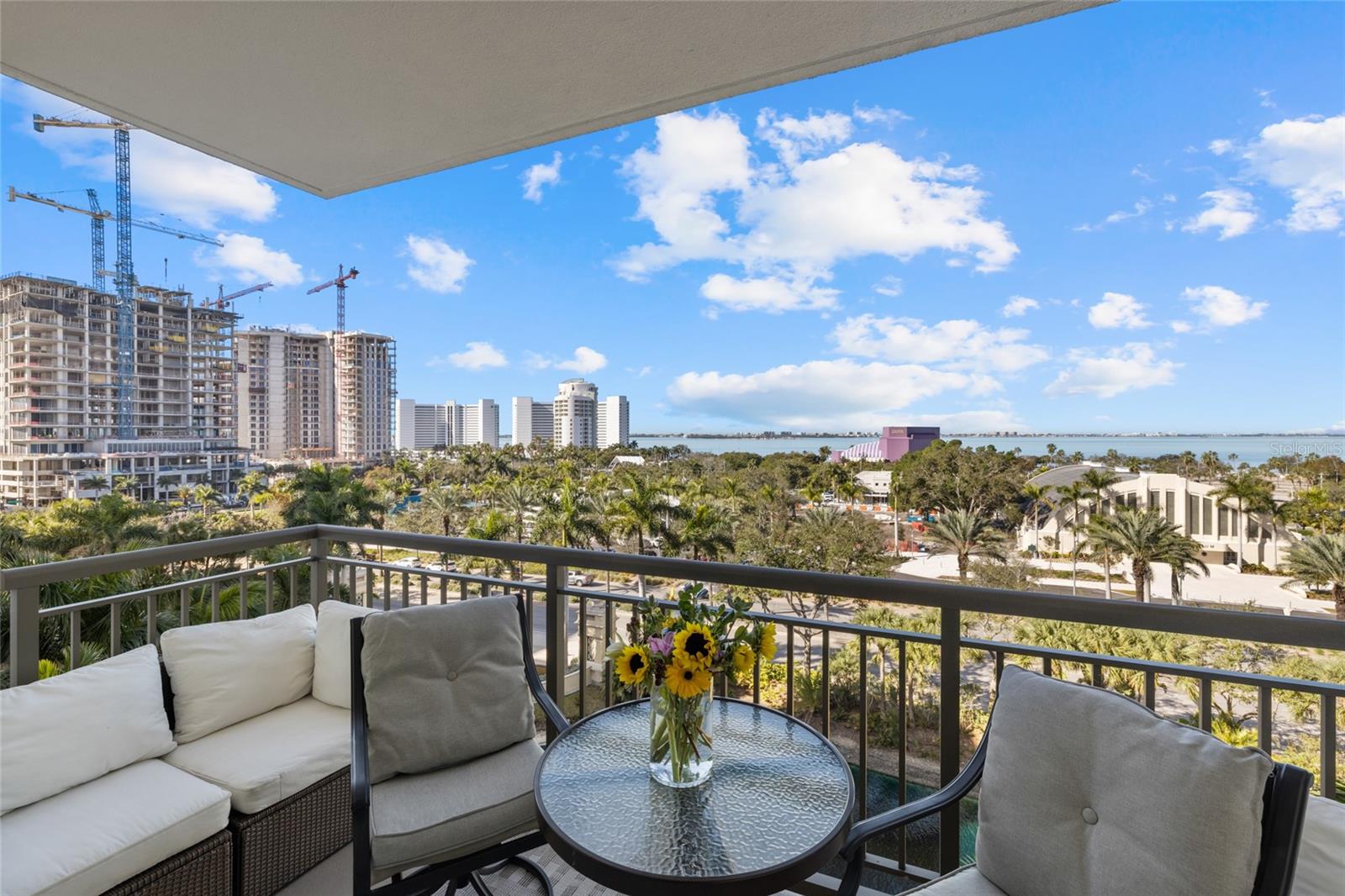 800 Tamiami Trail, FL