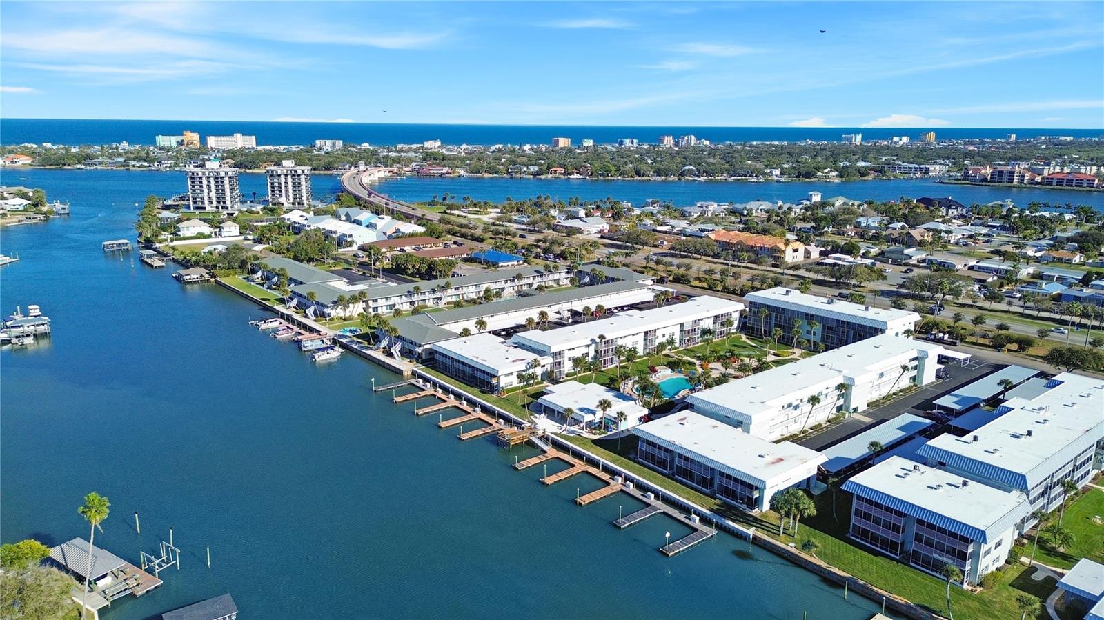 325 Causeway, FL