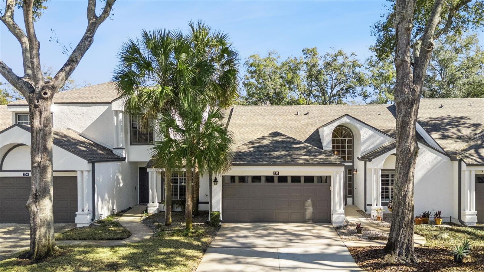 232 Wimbledon Cir #232, FL