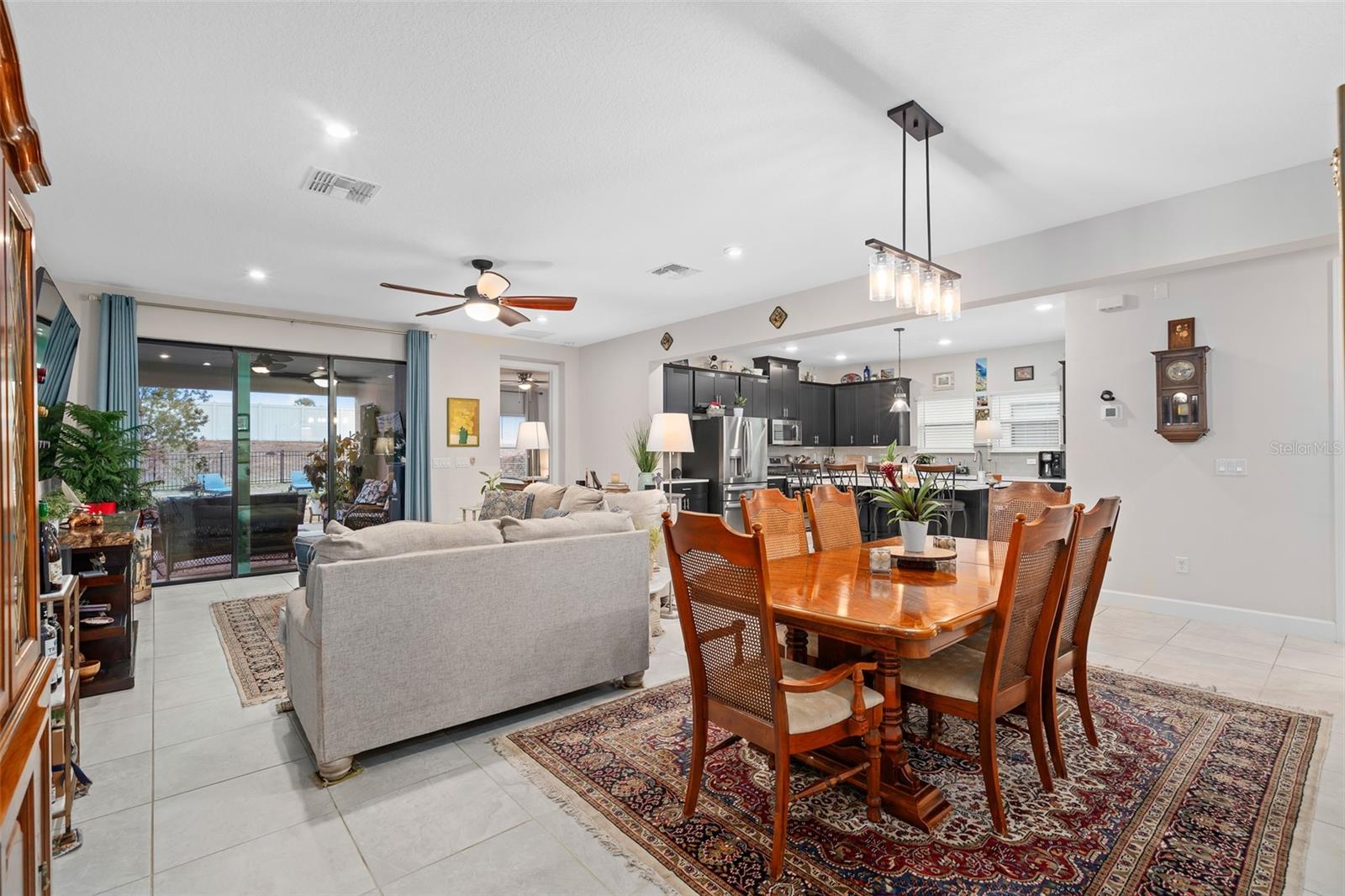 915 Braewood Drive, FL