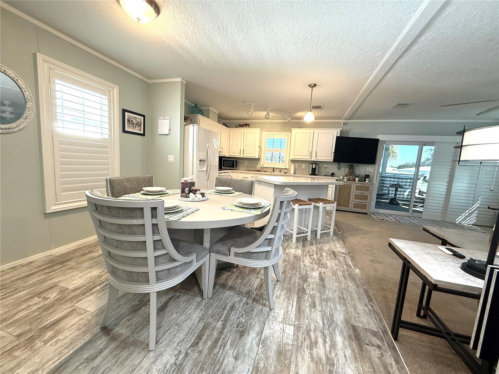 124 Saint Annes Circle, FL
